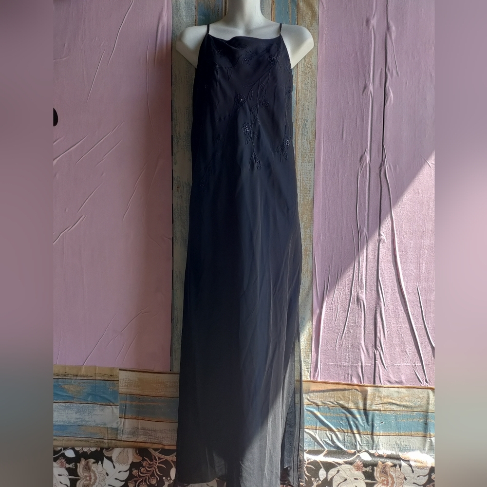 Elegant Black Sleeveless Dress